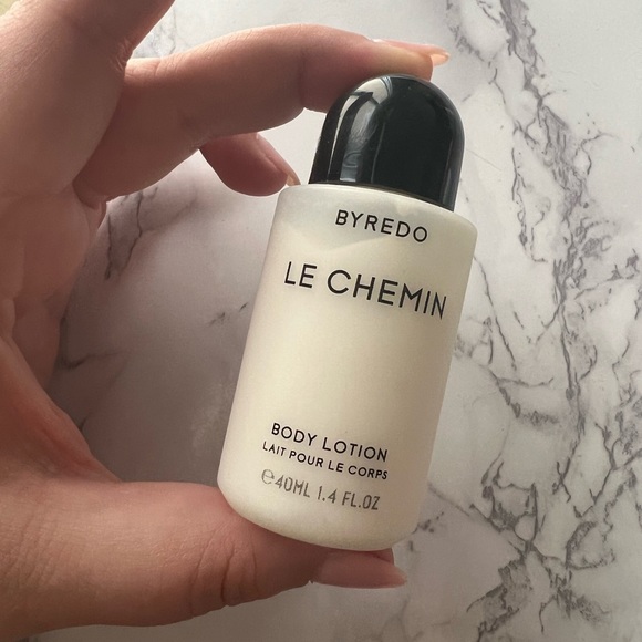 EXCLUSIVE Byredo Le Chemin Travel Toiletry Set - Picture 8 of 12